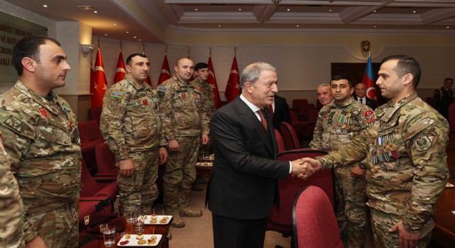 Akar 'Tek Vatan Harekatı' gazileri ile buluştu